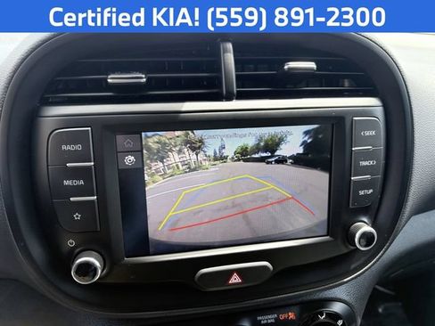 Certified 2025 Kia Soul LX w/ LX Technology Package FWD image 17