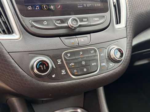 Used 2025 Chevrolet Malibu LT image 16