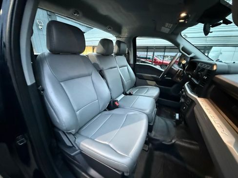 Used 2023 Ford F250 XL w/ Snow Plow/Camper Package image 8