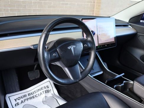 Used 2018 Tesla Model 3 Long Range image 13