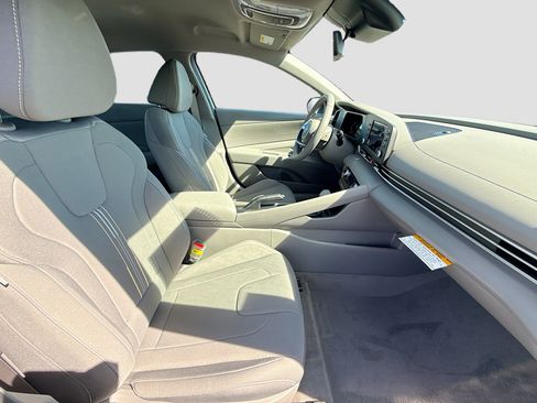 New 2026 Hyundai Elantra Sport FWD image 20