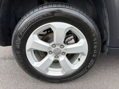 Used 2019 Jeep Compass Latitude w/ Popular Equipment Group AWD/4WD image 31