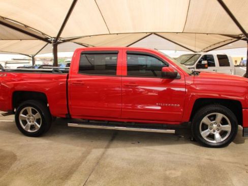 Used 2018 Chevrolet Silverado 1500 LT w/ All Star Edition image 8