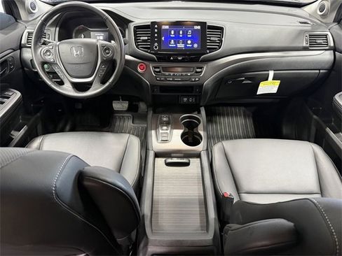 Certified 2023 Honda Ridgeline RTL image 15