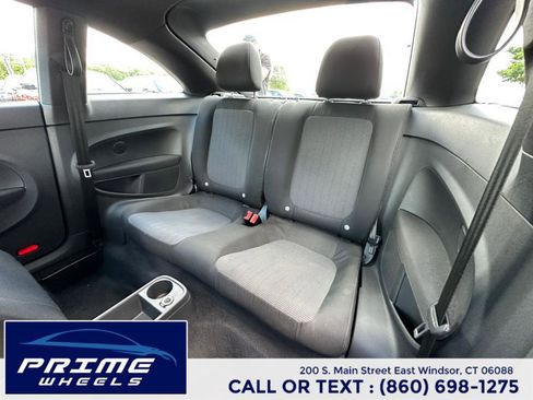 Used 2013 Volkswagen Beetle 2.5 image 14