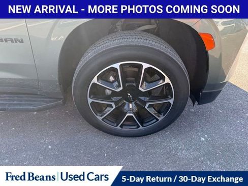 Used 2023 Chevrolet Suburban RST w/ Luxury Package image 13
