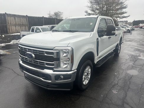 Used 2025 Ford F250 XLT image 1