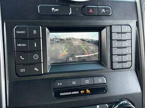 Used 2018 Ford F150 XLT image 22