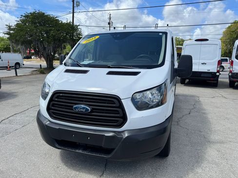 Used 2018 Ford Transit 250 130 Low Roof image 5