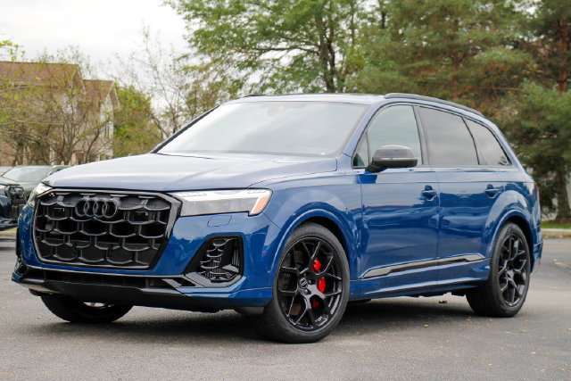 New 2026 Audi SQ7 Prestige AWD/4WD image 1