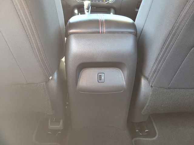 Certified 2025 Nissan Sentra SR FWD image 17