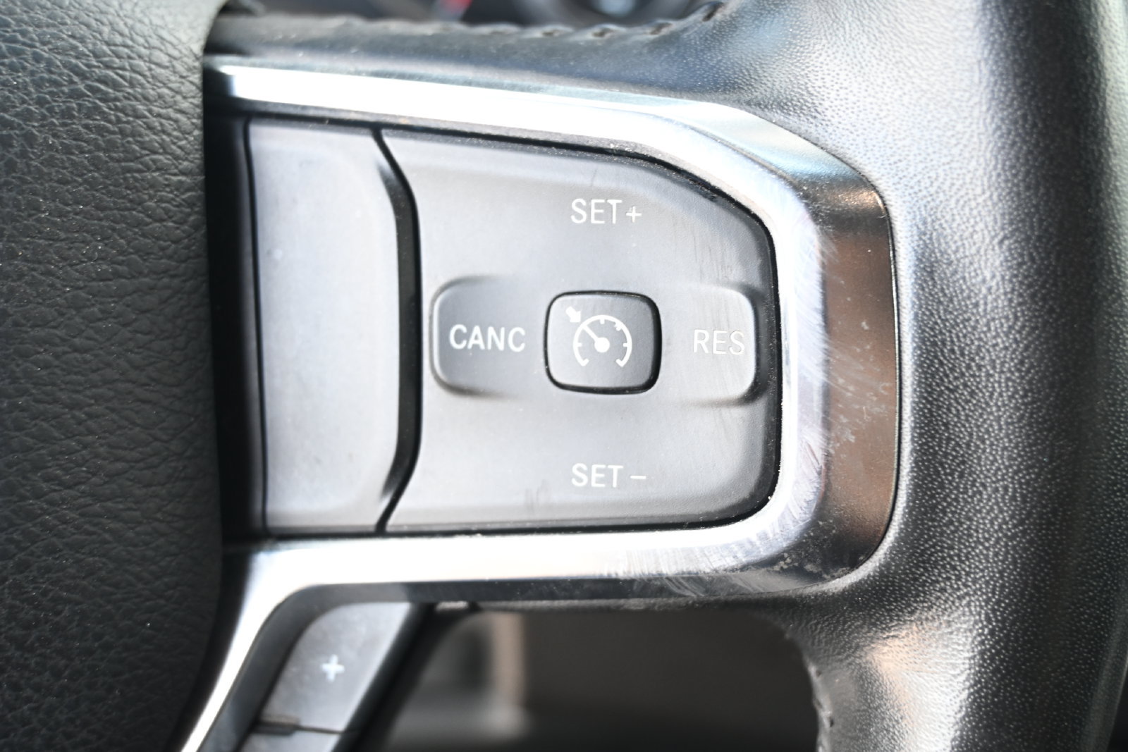 Used 2024 RAM 1500 Laramie RWD image 15