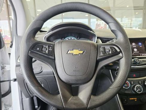 Used 2020 Chevrolet Trax LS w/ Tint and Cruise Package FWD image 11