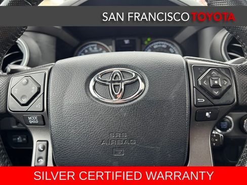 Used 2016 Toyota Tacoma TRD Sport image 31