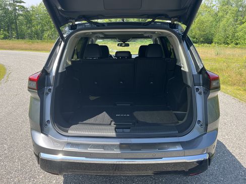 New 2026 Nissan Rogue Platinum w/ Platinum Premium Package AWD/4WD image 16