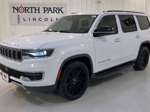 Used 2022 Jeep Wagoneer Series II image 5