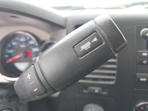 Used 2013 Chevrolet Silverado 2500 LT w/ Interior Plus Package image 5