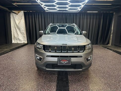 Used 2018 Jeep Compass Limited image 2