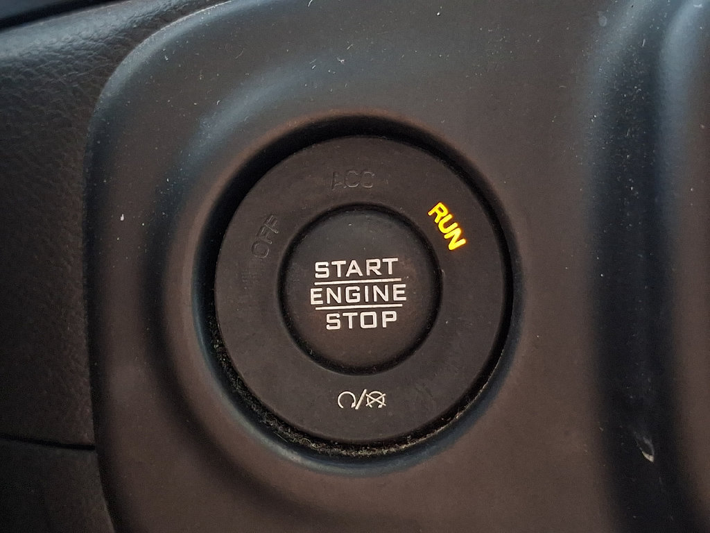 Used 2022 Jeep Wrangler Unlimited Sport AWD/4WD image 24