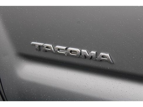 Used 2014 Toyota Tacoma 4x4 Double Cab image 36