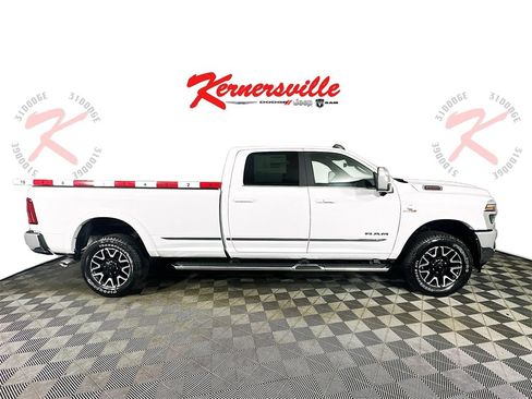 New 2026 RAM 2500 Limited w/ Towing Technology Group image 8