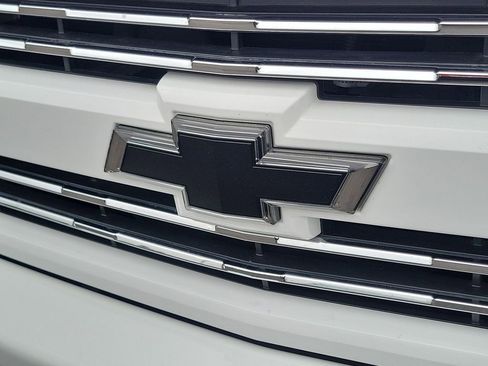 Used 2019 Chevrolet Silverado 2500 LTZ w/ Duramax Plus Package AWD/4WD image 30