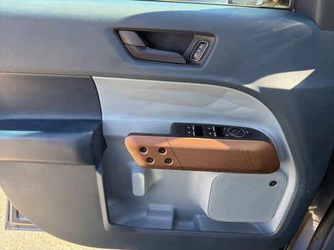 Used 2022 Ford Maverick Lariat w/ Lariat Luxury Package image 13