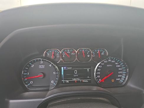 Used 2018 Chevrolet Silverado 1500 LT w/ All Star Edition AWD/4WD image 15