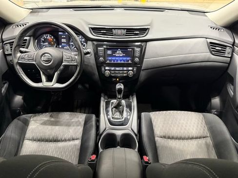 Used 2019 Nissan Rogue SV FWD image 42