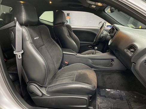 Used 2015 Dodge Challenger SRT Hellcat image 29