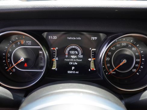 Used 2022 Jeep Gladiator Overland w/ Popular Equipment Package AWD/4WD image 33