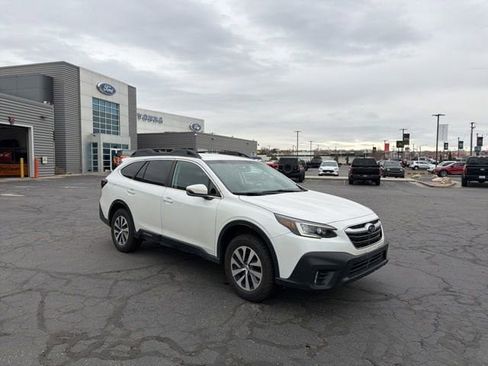 Used 2021 Subaru Outback Premium AWD/4WD image 2