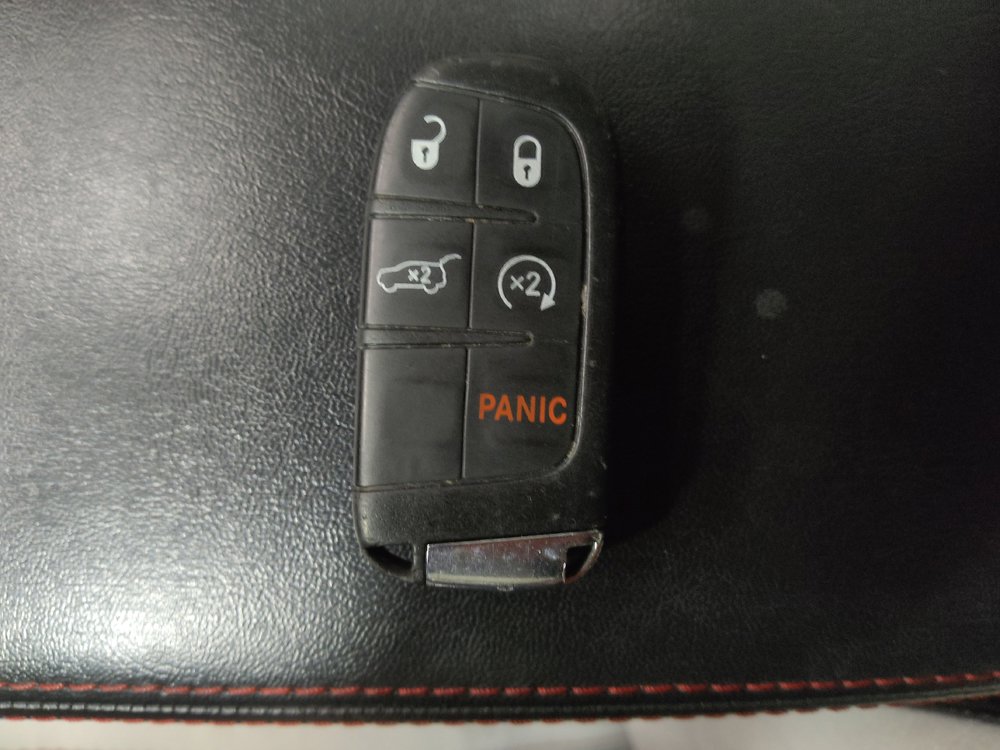 Used 2018 Jeep Compass Limited w/ Navigation Group FWD image 32