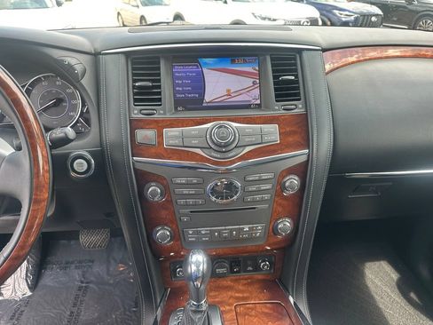 Used 2017 INFINITI QX80 4WD w/ Deluxe Technology Package image 24
