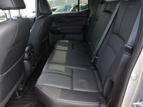 Used 2025 Honda Ridgeline TrailSport image 15