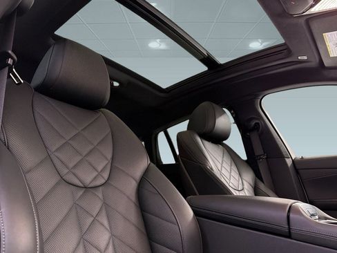 Used 2023 BMW X6 xDrive40i w/ M Sport Package image 15