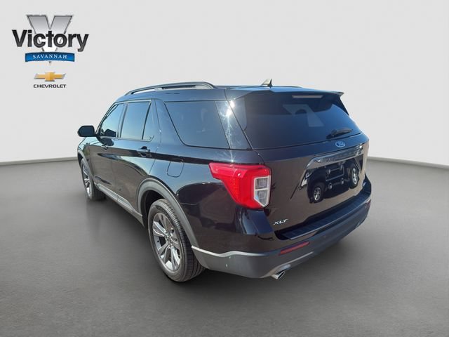Used 2022 Ford Explorer XLT w/ Equipment Group 202A AWD/4WD image 5