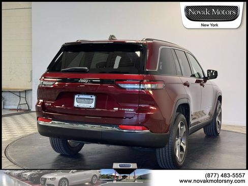 Used 2023 Jeep Grand Cherokee Limited AWD/4WD image 11