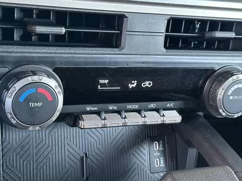 Certified 2025 Toyota 4Runner SR5 image 25