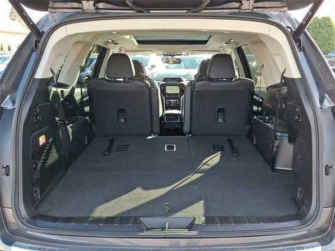Used 2022 Subaru Ascent Limited w/ Technology Package image 34