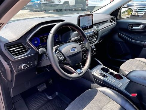 Used 2022 Ford Escape SEL w/ SEL Stealth AWD Package image 13