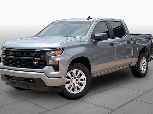Used 2026 Chevrolet Silverado 1500 Custom AWD/4WD image 2