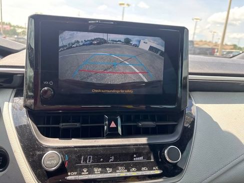 Used 2024 Toyota Corolla SE FWD image 11