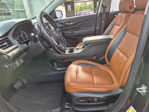 Used 2020 GMC Acadia AT4 w/ Trailering Package image 2