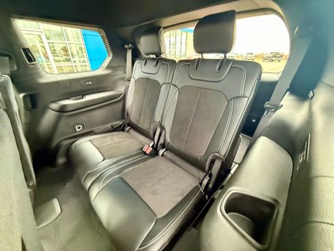 New 2025 Jeep Grand Cherokee L Altitude AWD/4WD image 21