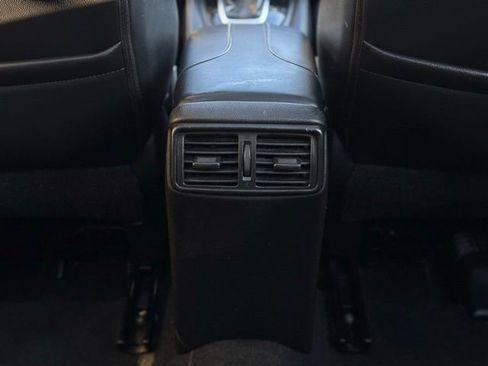 Used 2017 Nissan Rogue SL w/ SL Premium Package image 44