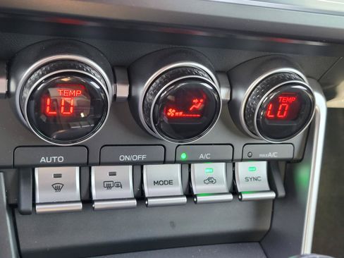 Used 2023 Toyota GR86 RWD image 12
