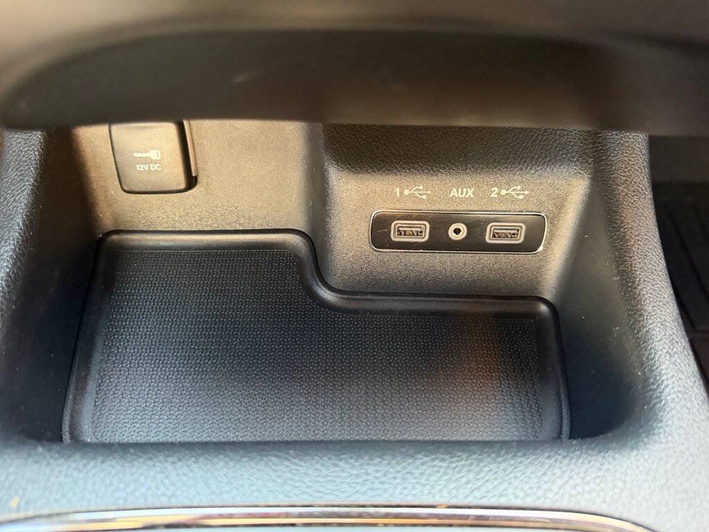 Used 2019 Dodge Durango R/T w/ Technology Group RWD image 21