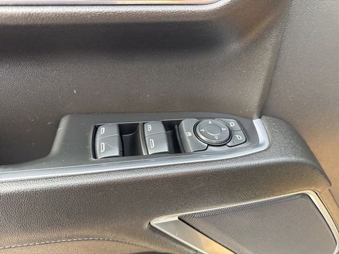 Used 2024 GMC Sierra 1500 Elevation w/ LPO, Elevation Black Package image 9