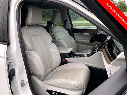 Used 2023 Jeep Grand Cherokee L Summit w/ Advanced Protech Group IV AWD/4WD image 7